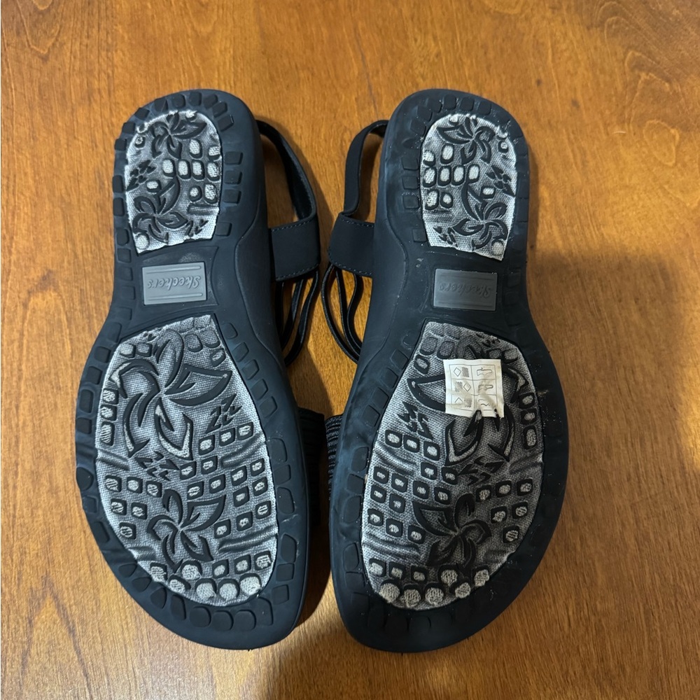 Skechers Women's Black Strappy Slingback Sandals - Picture 2 of 3